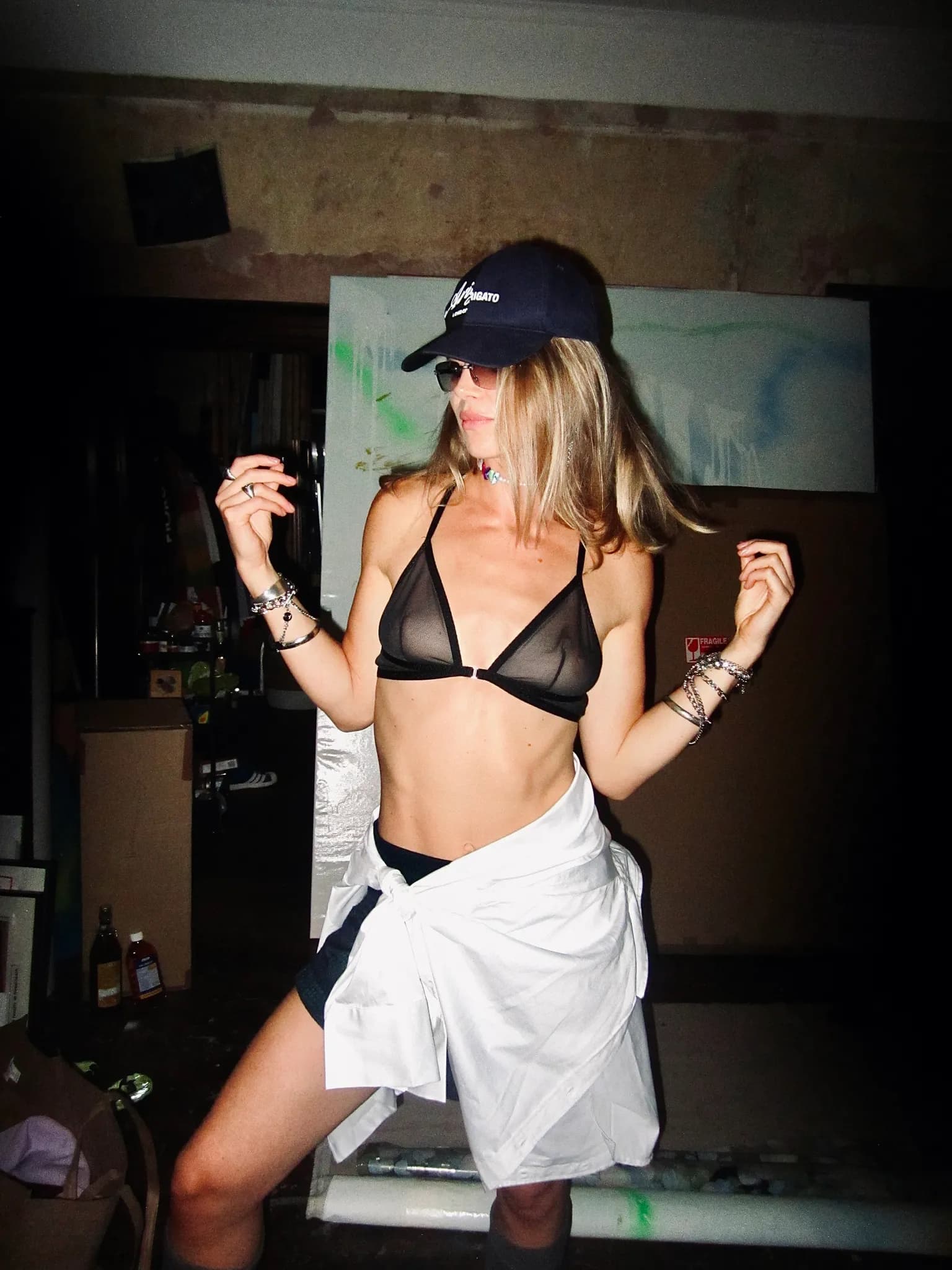 Behind the scenes with Isabelle Bonfrer, styling for Luc Waring — 13 of 47