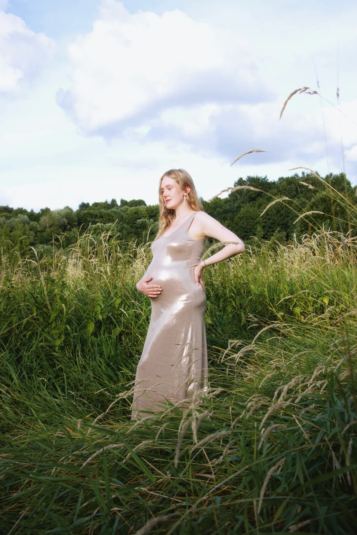 Portrait photography of Katerina, outdoors in summer — 8 of 21
