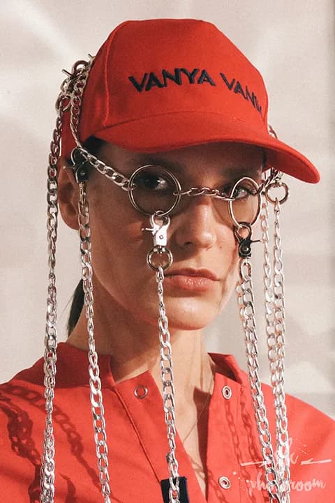Backstage photography at Mercedes-Benz Fashion Week Russia 2019, Central Manezh, Moscow — 6 of 89