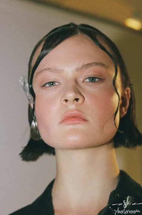 Backstage photography at Mercedes-Benz Fashion Week Russia 2019, Central Manezh, Moscow — 20 of 89