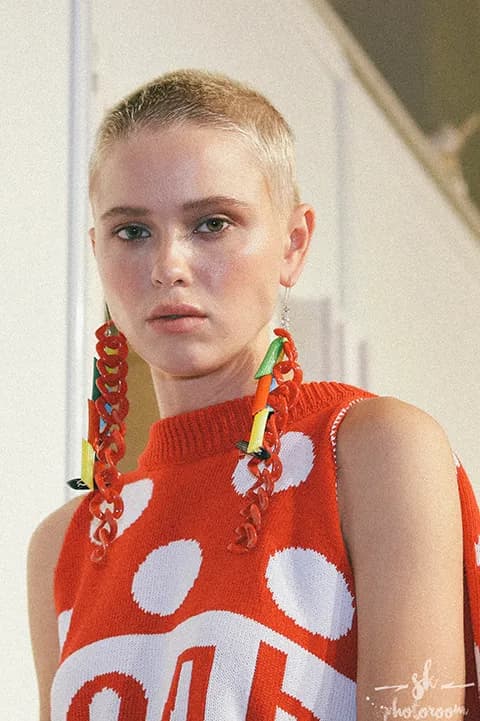 Backstage photography at Mercedes-Benz Fashion Week Russia 2019, Central Manezh, Moscow — 53 of 89