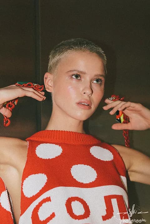 Backstage photography at Mercedes-Benz Fashion Week Russia 2019, Central Manezh, Moscow — 10 of 89