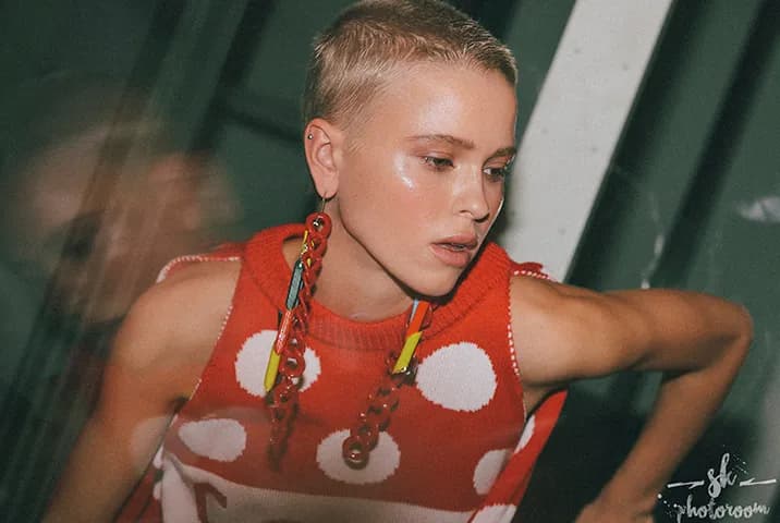 Backstage photography at Mercedes-Benz Fashion Week Russia 2019, Central Manezh, Moscow — 27 of 89