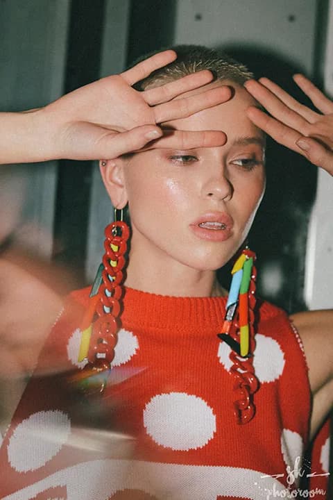 Backstage photography at Mercedes-Benz Fashion Week Russia 2019, Central Manezh, Moscow — 14 of 89