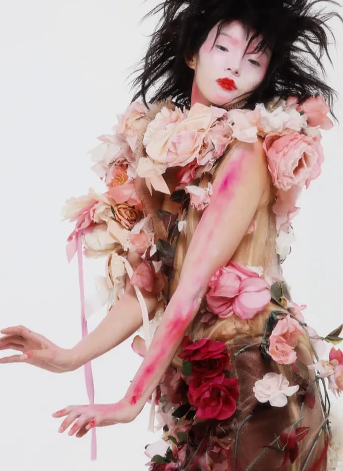 Behind the scenes on the Ray-Ban Meta × SHOWstudio shoot for CR Fashion Book — 33 of 101