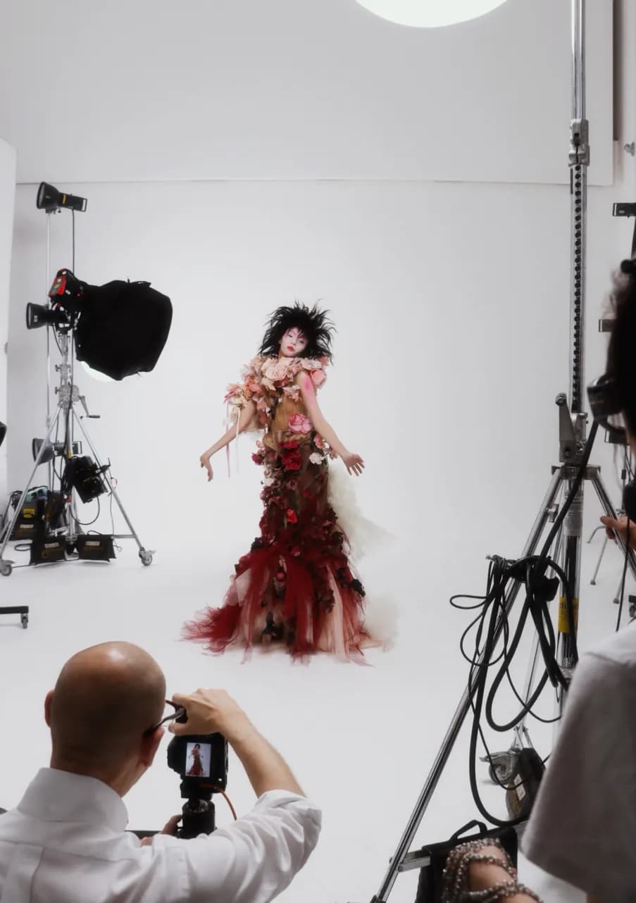 Behind the scenes on the Ray-Ban Meta × SHOWstudio shoot for CR Fashion Book — 90 of 101